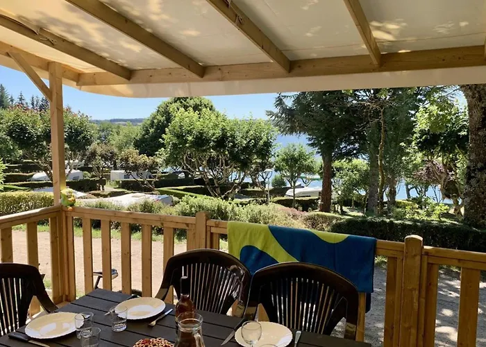 Mobil Avec Terrasse - 2 Chambres, Jusqu'a 5 Pers. - Api-1-52-623 Campsite