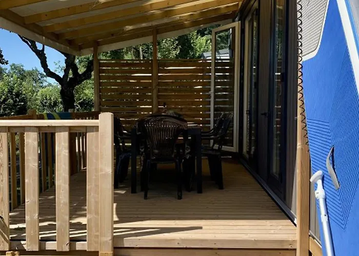 Mobil Avec Terrasse - 2 Chambres, Jusqu'a 5 Pers. - Api-1-52-623 Salles-Curan