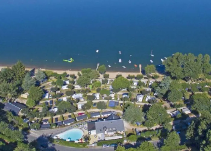 Mobil Avec Terrasse - 2 Chambres, Jusqu'a 5 Pers. - Api-1-52-623 * Salles-Curan