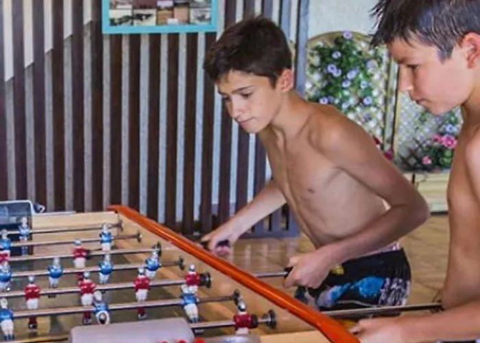 Mobil Avec Terrasse - 2 Chambres, Jusqu'a 5 Pers. - Api-1-52-623 Campsite