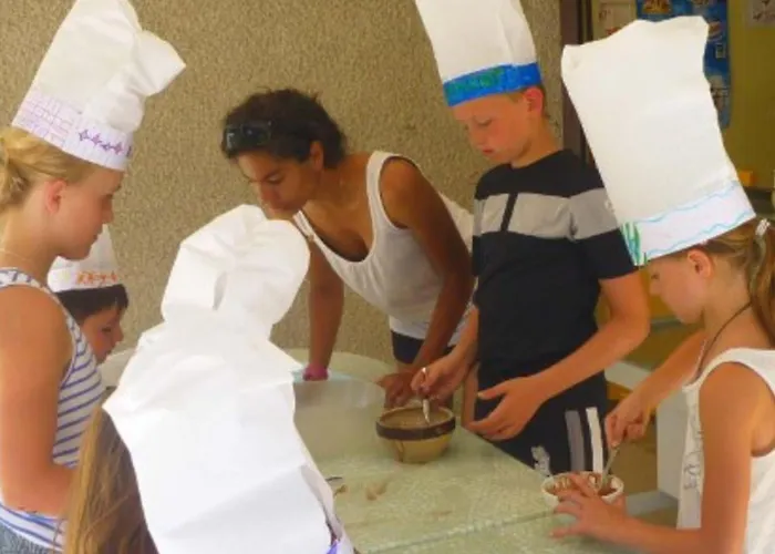 Mobil Avec Terrasse - 2 Chambres, Jusqu'a 5 Pers. - Api-1-52-623