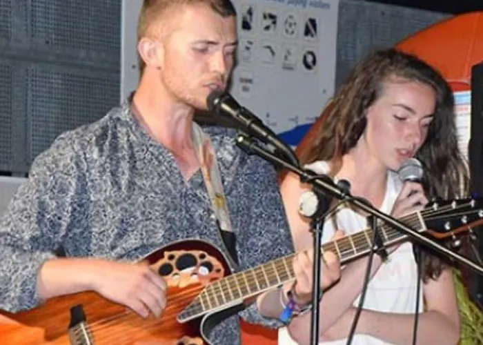 Campsite Mobil Avec Terrasse - 2 Chambres, Jusqu'a 5 Pers. - Api-1-52-623